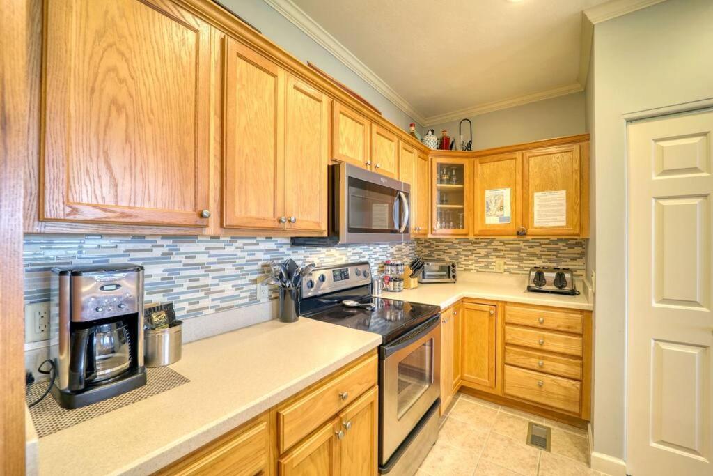 Bucket List Views Sugar Mountain Private Condo - 2Bed, 2Bath, Sleeps 6, Panoramic Views Of Mountains From Large Deck, Short Drive To Shopping, Restaurants, Cafes & Banner Elk Town Extérieur photo