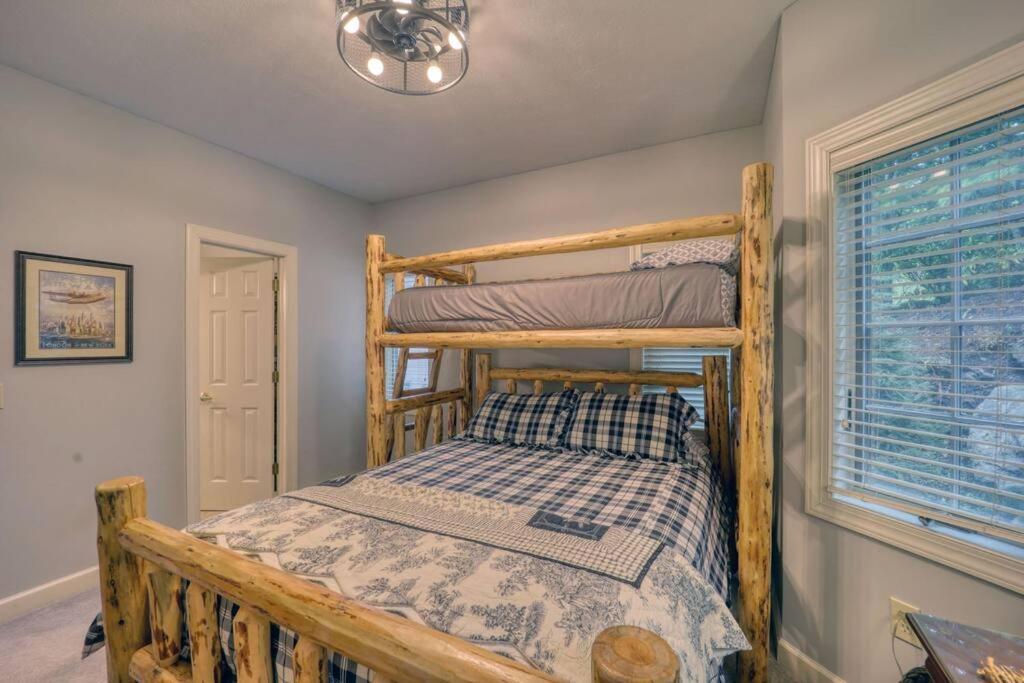 Bucket List Views Sugar Mountain Private Condo - 2Bed, 2Bath, Sleeps 6, Panoramic Views Of Mountains From Large Deck, Short Drive To Shopping, Restaurants, Cafes & Banner Elk Town Extérieur photo
