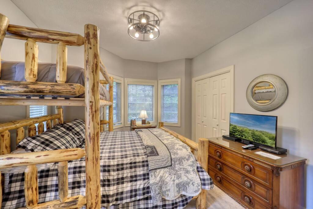 Bucket List Views Sugar Mountain Private Condo - 2Bed, 2Bath, Sleeps 6, Panoramic Views Of Mountains From Large Deck, Short Drive To Shopping, Restaurants, Cafes & Banner Elk Town Extérieur photo